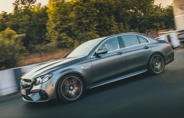 Découvrez les meilleures offres de leasing pour la peugeot e-208