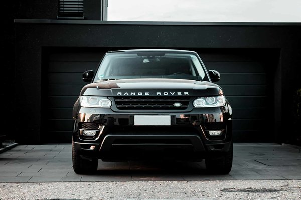 Comment la Range Rover Evoque se comporte-t-elle dans des conditions de conduite hors route ?
