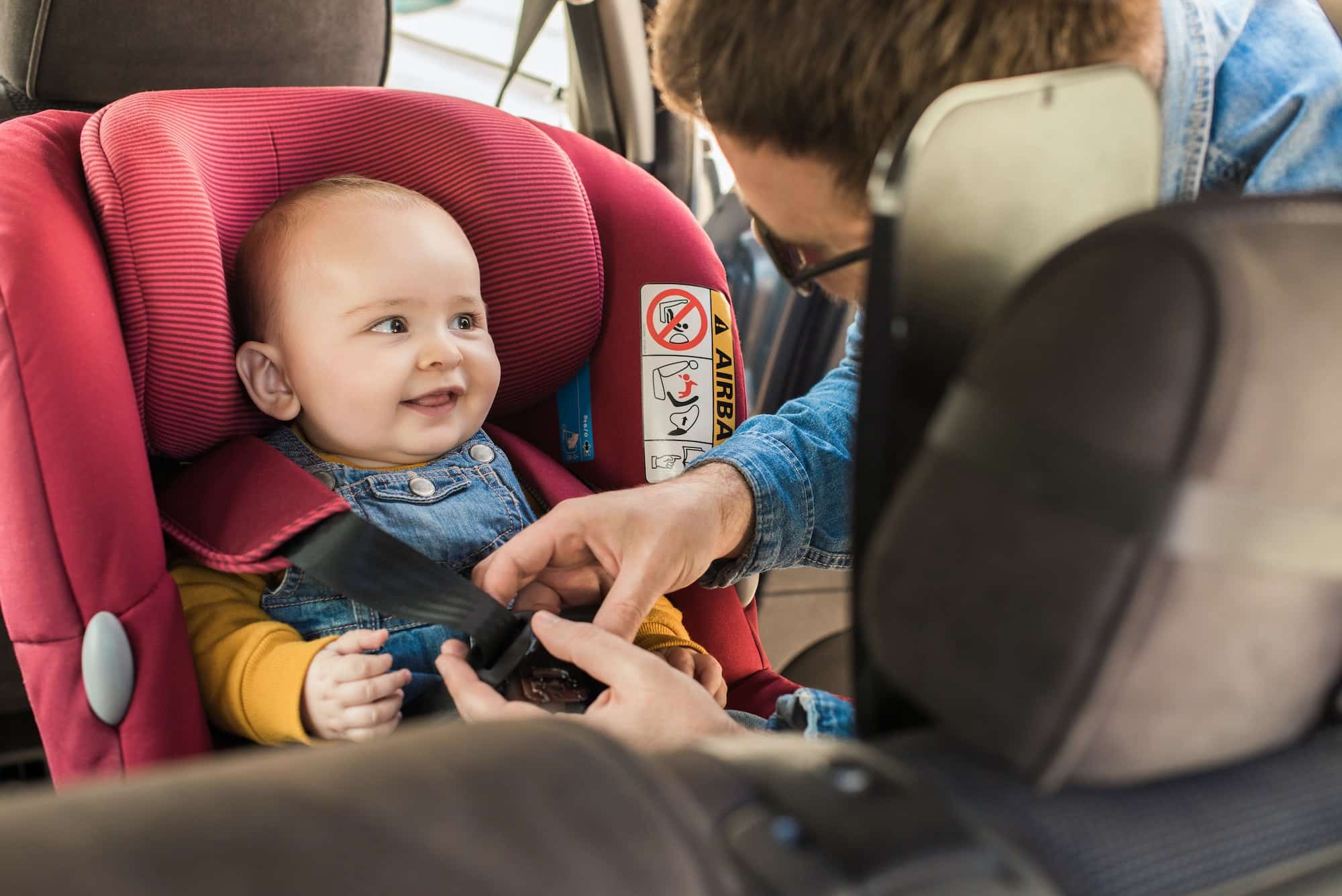 Comment gérer un long trajet en voiture avec un bébé ?